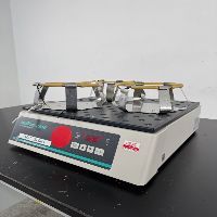 New Brunswick Innova 2100 Platform Shaker image 1